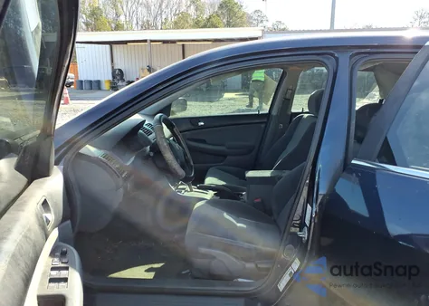 2007 Honda Accord 2.4 Lx z USA, uszkodzony, nr VIN 1HGCM56447A153589